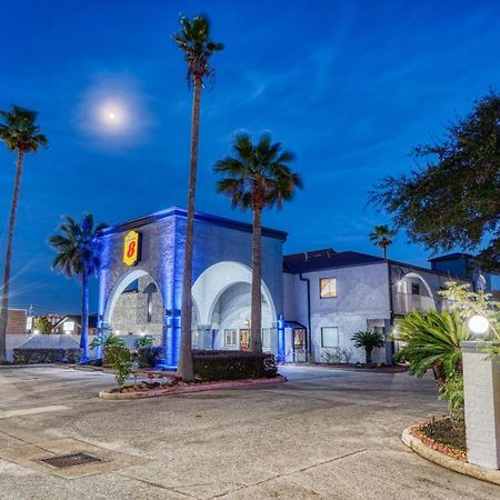 Super 8 By Wyndham Houston Webster Nasa Hotel Luaran gambar