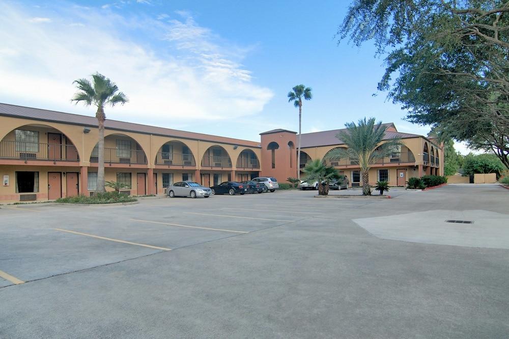 Super 8 By Wyndham Houston Webster Nasa Hotel Luaran gambar