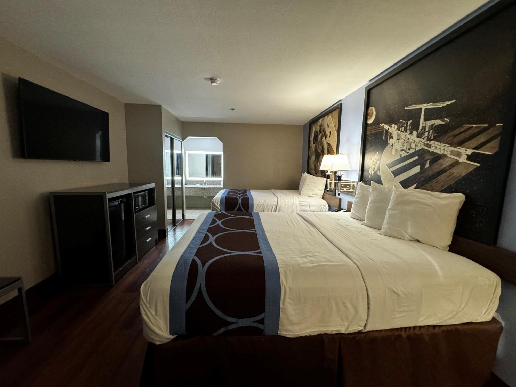 Super 8 By Wyndham Houston Webster Nasa Hotel Luaran gambar