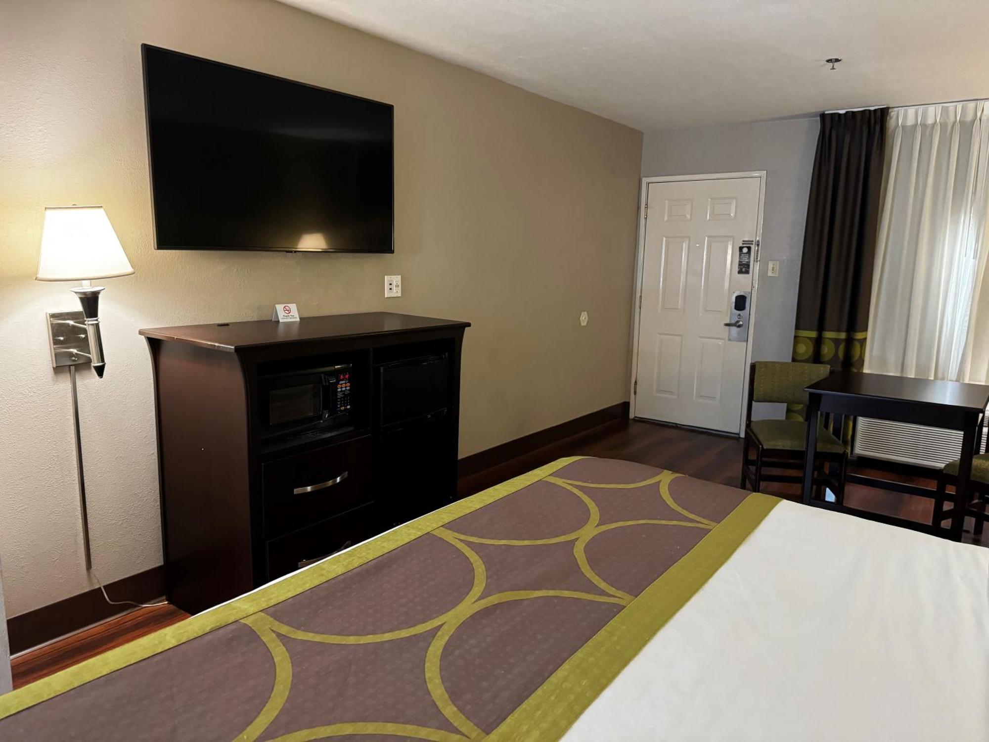 Super 8 By Wyndham Houston Webster Nasa Hotel Luaran gambar
