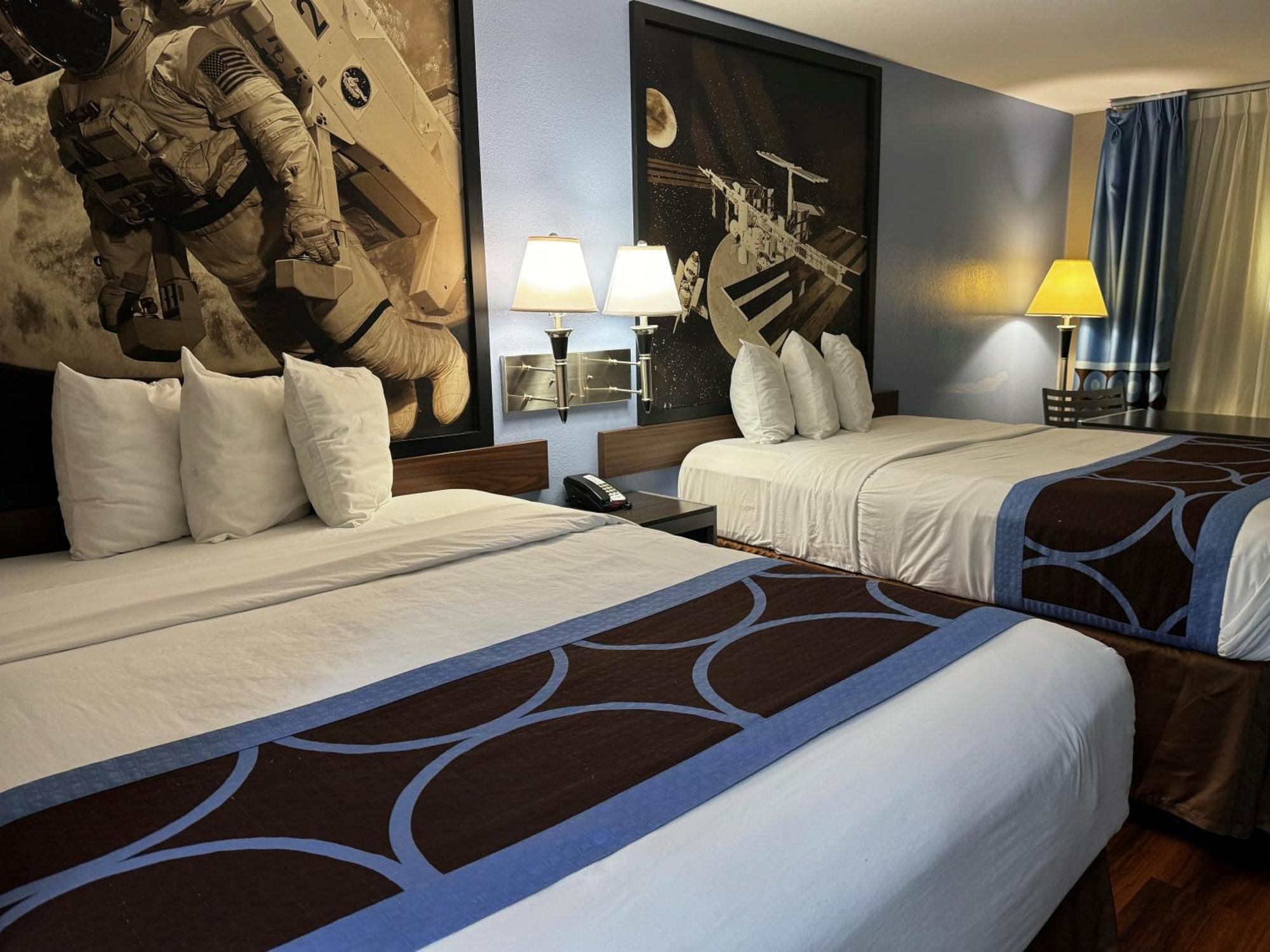 Super 8 By Wyndham Houston Webster Nasa Hotel Luaran gambar